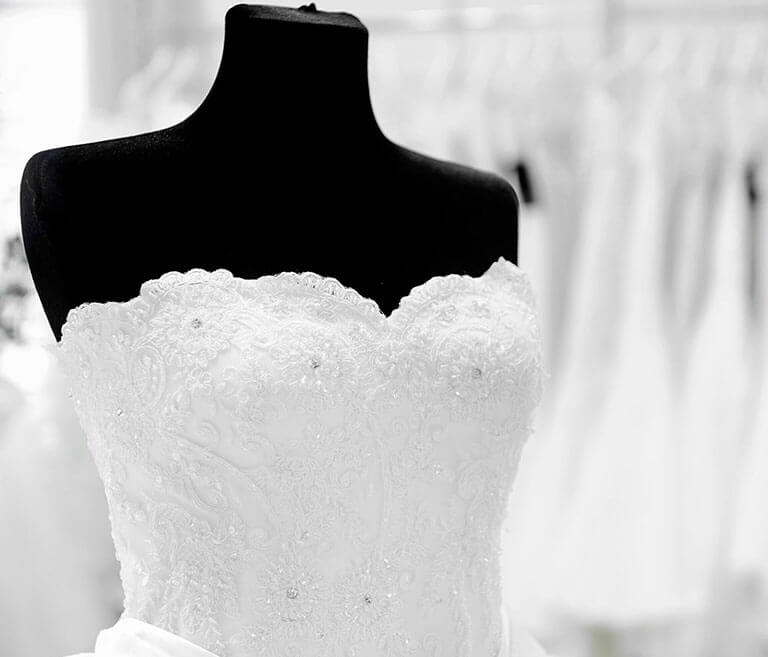 Tintorería especialista en limpieza de vestidos de novia